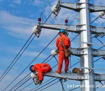 台州电力工人高空架线忙 米兰app下载官网安卓版安装安全防护不松懈